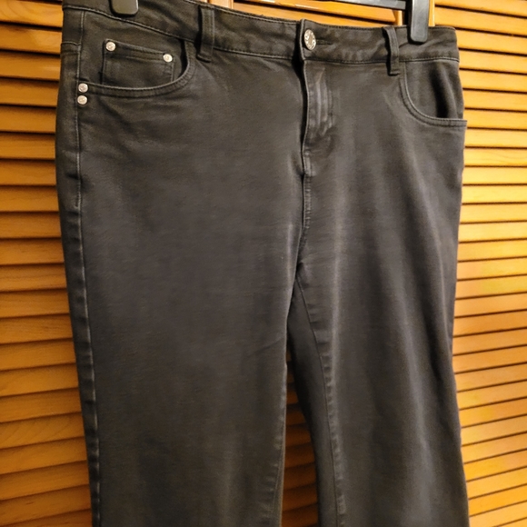 Marie-Claire Black Petite *Size 11* Jeans - Picture 6 of 6